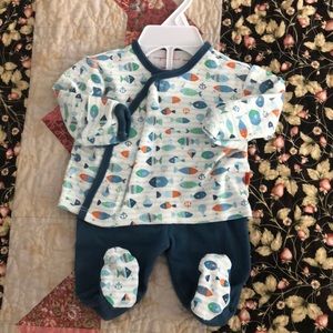 Magnificent baby magnetic top and pants 3m